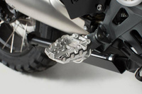 PODNÓŻKI EVO SW-MOTECH KTM/HONDA/KAWASAKI/MORINI/GUZZI/SUZUKI/BMW, BLACK/SILVER