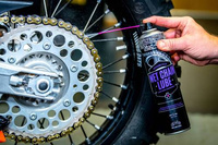 Muc-Off 611 - Smar do łańcucha odporny na wodę - 400ml - Wet Weather Chain Lube