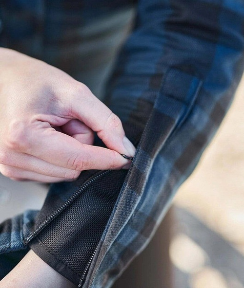 RENEGADE LADY 2 BLK S