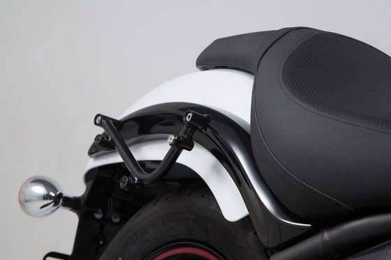 STELAŻ BOCZNY SLC PRAWY SW-MOTECH KAWASAKI VULCAN 900 (06-), BLACK