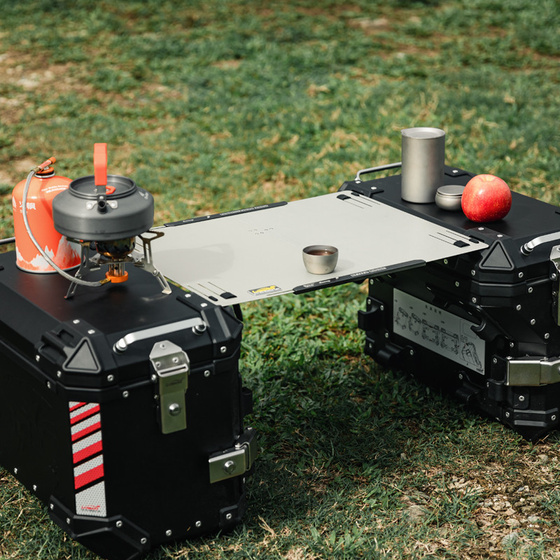 LOBOO Składany blat stołu do kufrów bocznych (10.3.25000.101.01)