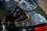 Muc-Off 947 - Preparat Miracle Shine polerująco-zabezpieczający na bazie wosku Carnauba - 500ml