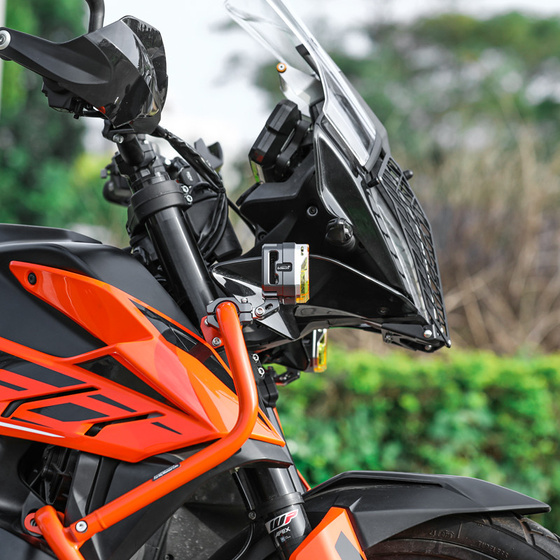 LOBOO L12T światło drogowe i mijania pomocnicze pasuje do rur o średnicy 22/25/28 mm (czarne) (10.1.01003.001.13)