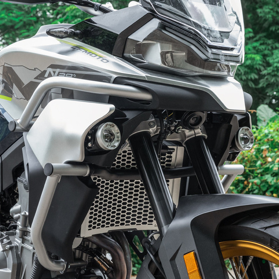 LOBOO L7 światło drogowe i mijania pomocnicze tylko dla CFMOTO 800MT (10.1.01006.001.01)