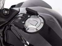 Voge 500 R (2020-) Tank ring Lock it