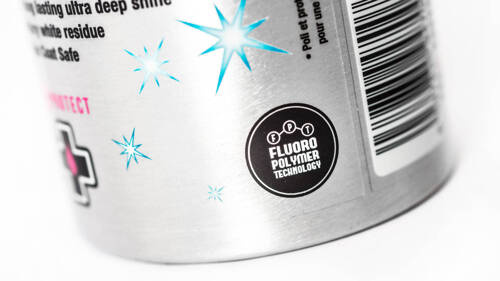 Muc-Off 947 - Preparat Miracle Shine polerująco-zabezpieczający na bazie wosku Carnauba - 500ml