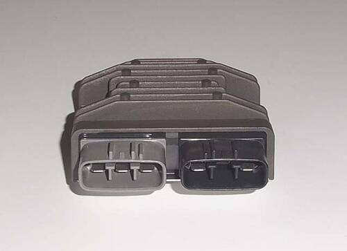 TOURMAX REGULATOR NAPIĘCIA SUZUKI GSX-R 1000 '16-'20, GSX-S 1000 '16-'20, AN 650 BURGMAN '13-'17 (OEM:32800-26J00; 21066-0758) (MADE IN JAPAN) - WYPRZEDAŻ