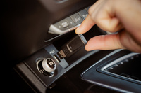 Quad Lock® Car - Wireless CarPlay/Android Auto Adaptor