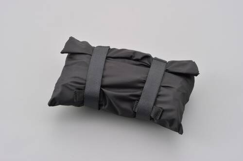 cargo net, 400x400mm, black, with pouch