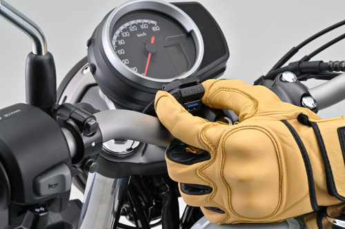 Daytona 81354 Socket Type-A with QC3.0