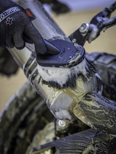 Muc-Off 370 - Miękka szczotka do ogólnego czyszczenia - Soft Washing Brush