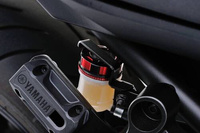 Pokrywa zbiorniczka płynu hamulcowego "TKM" czerwony NISSIN42