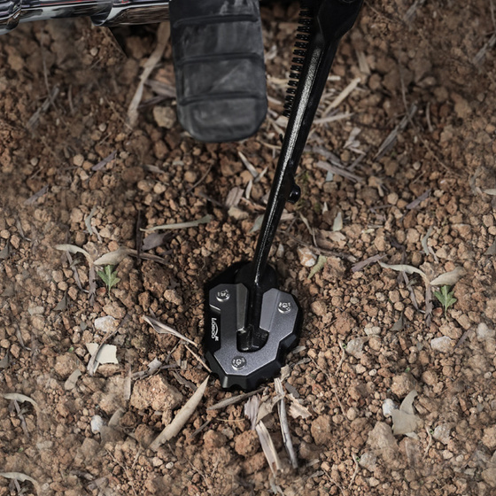 LOBOO Nakładka na stopkę boczną do HONDA GL1800 (10.3.03341.001.11)