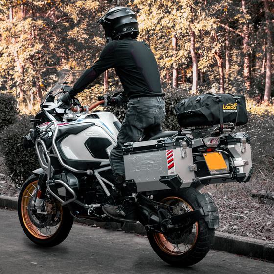 LOBOO Składana / rozszerzalna torba wodoodporna 30L czarna (10.4.01020.001.11)