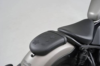 Daytona Naklejka antypoślizgowa na siedzenie motocyklowe  "SAKURA"