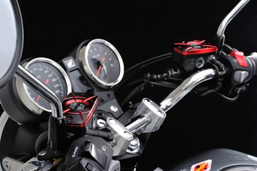 SQUARE MASTER CYLINDER TANK CAP, HONDA(A), RED