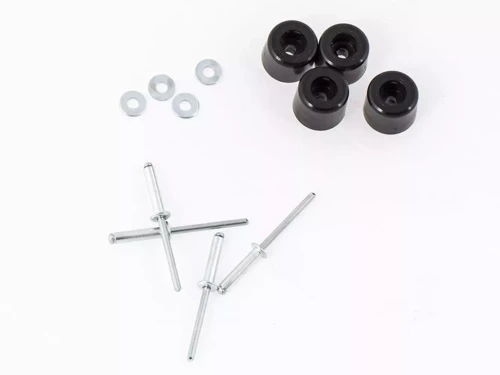 Clearance limitation plug with fixation material – Set