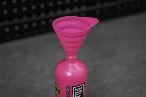 20343 COLLAPSIBLE SILICONE FUNNEL