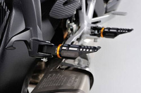 "TKM" Podnóżki pasażera SUZUKI