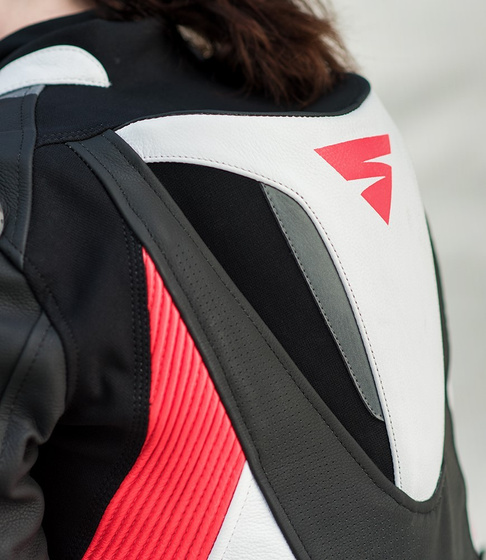 MIURA RS BLACK/WHITE 32