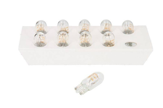 Żarówka (Karton 10szt.) W5W 24V 5W W2,1X9,5D do 100% większa jasność, do 2 razy dłuższa żywotność Truckstar Pro Plus 100%