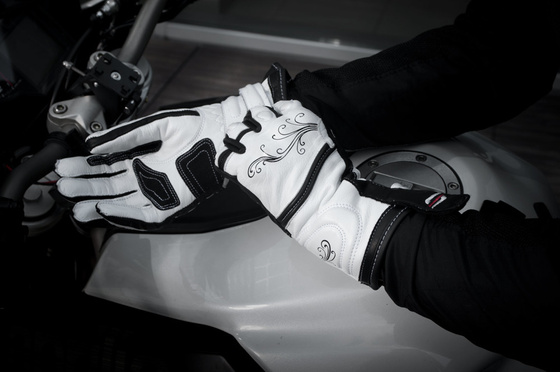 Motorcycle Leather Suit DAINESE AVRO D2 2 PCS