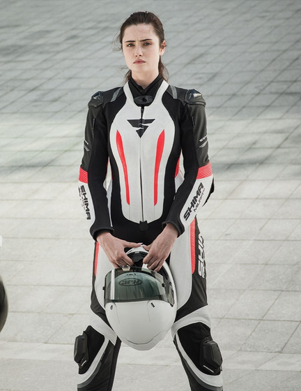 MIURA RS BLACK/WHITE 32